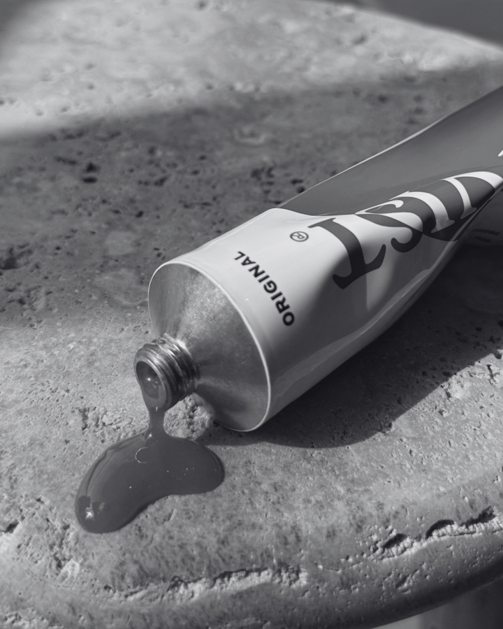 Honey Tapping 101: How to Use the Activist Manuka Honey Mask at Home