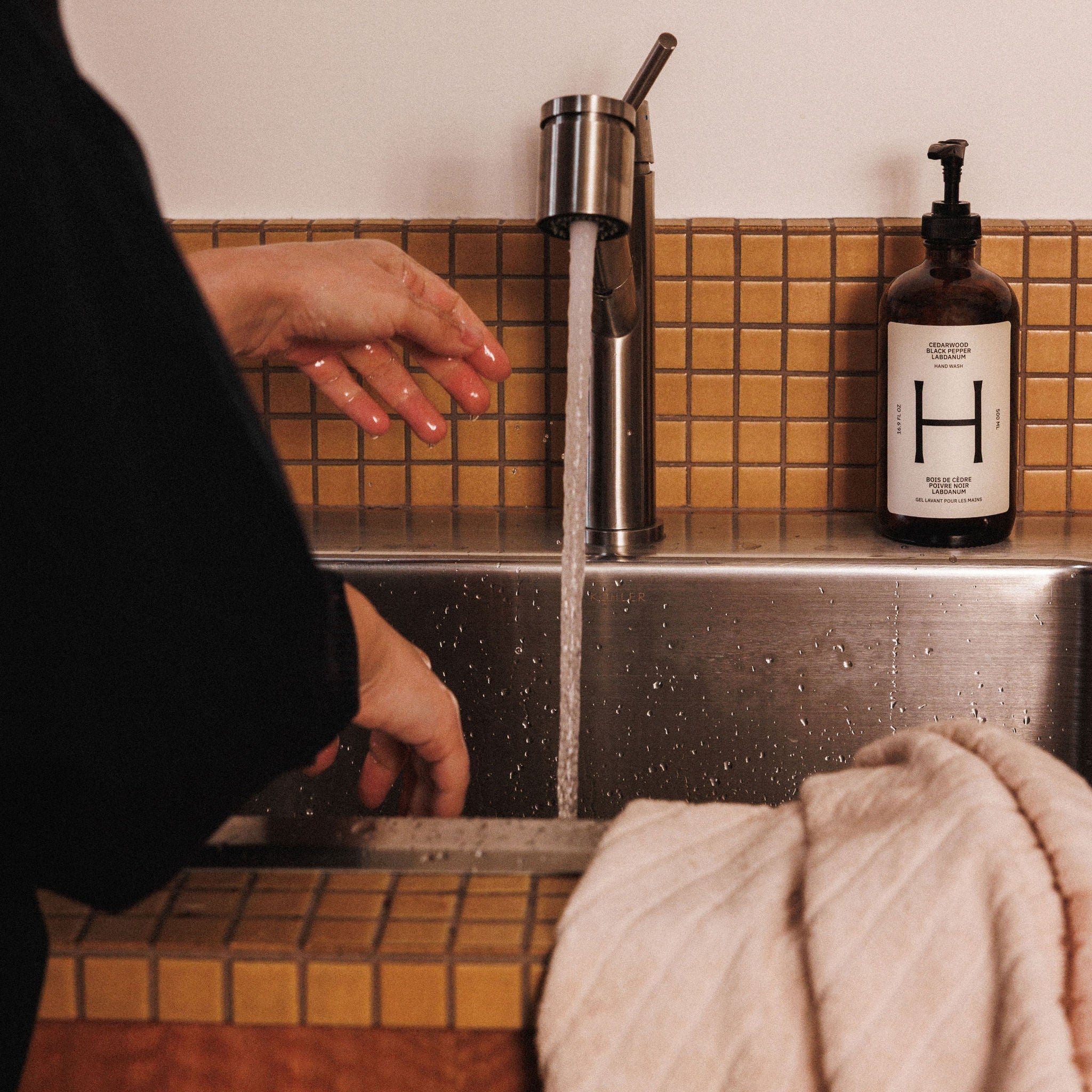 Cedarwood, Black Pepper, Labdanum Hand Wash