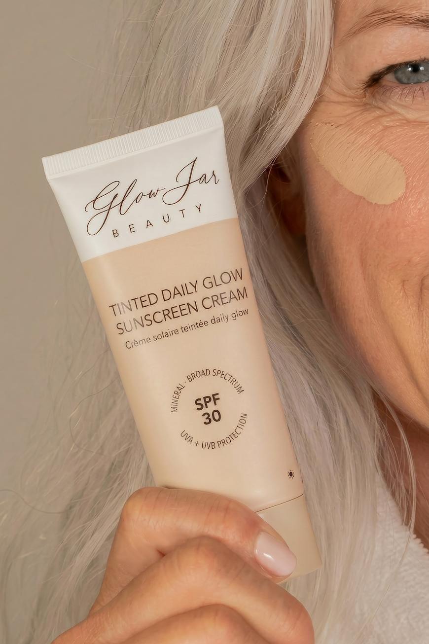 Tinted Daily Glow Sunscreen Cream SPF 30